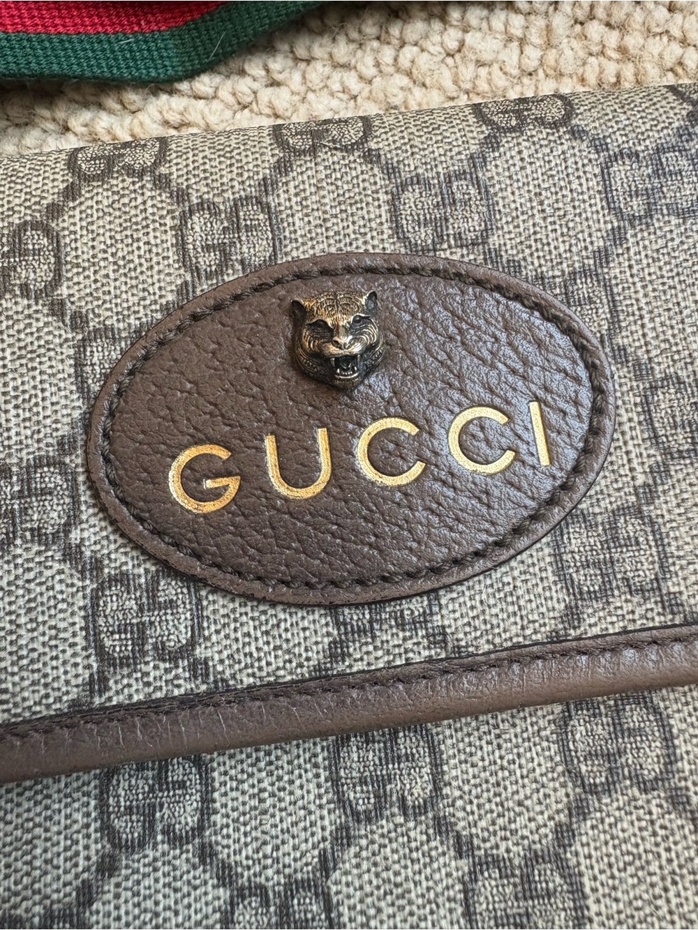 Gucci Beige GG Supreme Canvas Belt Bag with Green-Red Web Strap - Picture 2 of 9